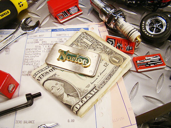 {̂̓^ŁA~jiCtƃX̋@\tIpԃuh̃}l[Nbvim[gj@AJG݁AJG