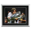 ルカ・モドリッチ 直筆サインフォト 額装 レアル・マドリード UEFA チャンピオンズリーグ ウィナー (Luka Modric Signed Real Madrid Photo: Four-Time UEFA Champions League Winner) 3/12入荷