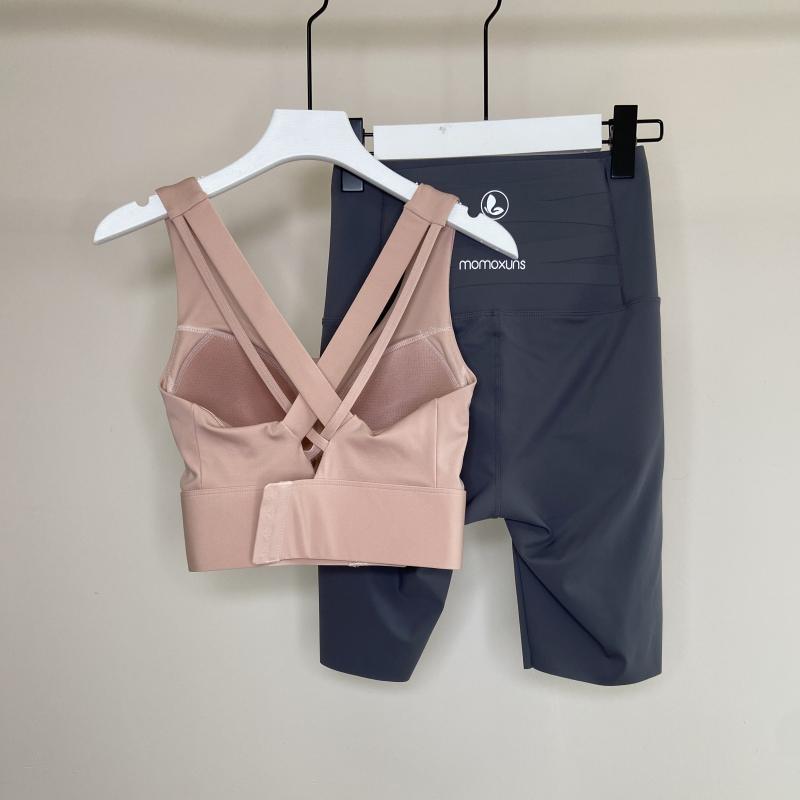 高級 上質 スポーツ ウェア 上下 セットアップ 強力 サポート 揺れ防止 速乾 ランニング ヨガ フィットネス ジム 美背 バックデザイン 五分丈パンツ カプリパンツ 女性用