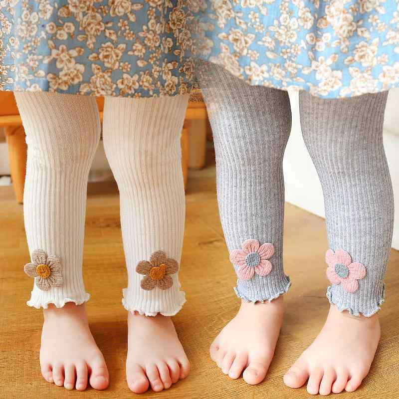 ベビー 赤ちゃん 子供 キッズ 女の子 女児 春秋 薄手 綿 コットン おむつ対応 お尻ゆったり 股開き 9分丈 九分丈 レギンス スパッツ タイツ 外着用