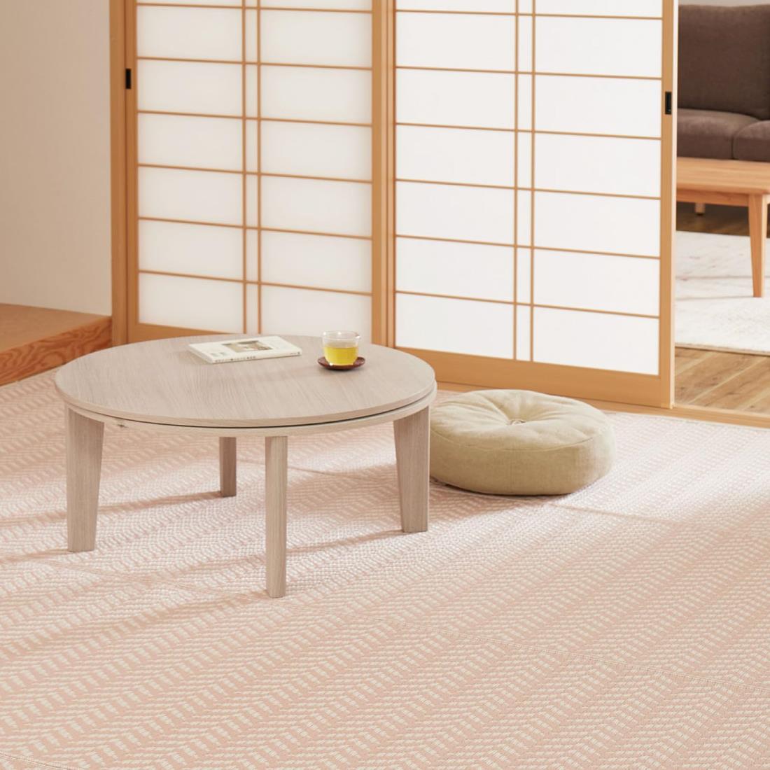 萩原 洗える い草風カーペット ピンク 江戸間6畳 約261X352cm パスラッシュ ラグ 花ござ 子供部屋 ペット 保護 パステルカラー