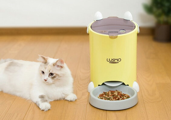 愛猫用のオートペットフィーダー（自動給餌器）LUSMO ルスモ送料・代引き手数料無料