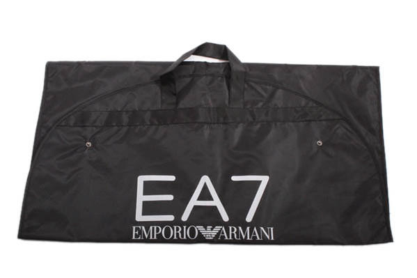 EMPORIO ARMANI　ガーメントケース　ブラック　EA7　スーツカバー　メンズ 【新品・未使用・正規品】