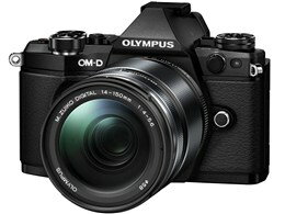 OLYMPUS / オリンパス OLYMPUS OM-D E-M5 Mark II 14-150mm II レンズキット [ブラック] 【デジタル一眼カメラ】【送料無料】