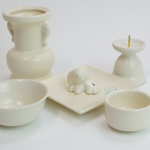 オリジナル陶器仏具パールホワイトセット（香立付）　国内生産品