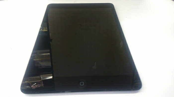 【中古】【白ロム】【au】iPad mini Wi-Fi+Cellular 16GB[ブラ…...:dorama:11962779