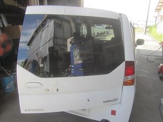 【中古】中古部品 トッポBJ H42A バックドア 【3310030100-250909000115800】