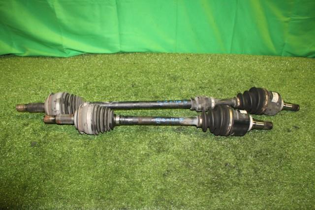 【中古】中古部品 ラクティス NSP120 左フロントドライブシャフト 【3330950100-000052040542200】