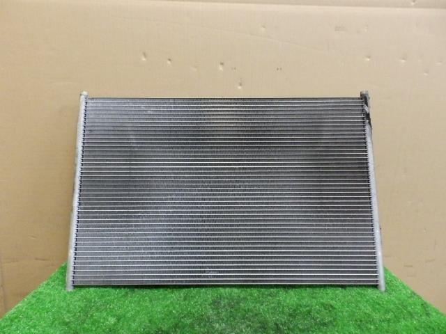 【中古】中古部品 エスクード TDA4W コンデンサー 【3260250000-001598571460600】