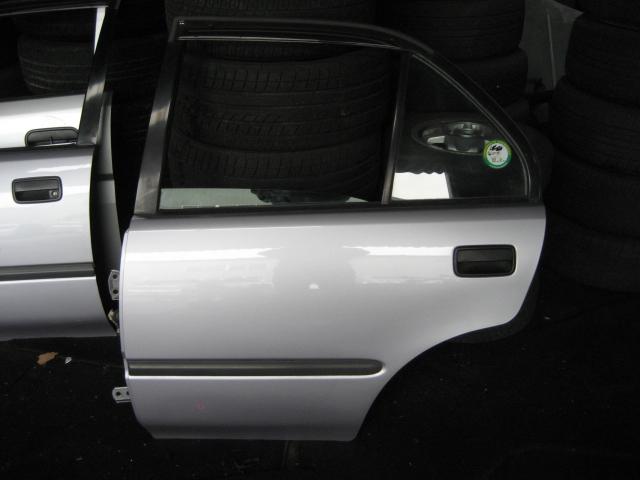 【中古】中古部品 シャレード G203S 左リアドア 【3340240100-000833607313400】