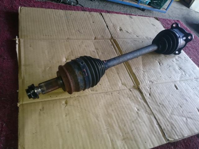 【中古】中古部品 エスクード TD54W 左リアドライブシャフト 【3330960100-001282883642400】