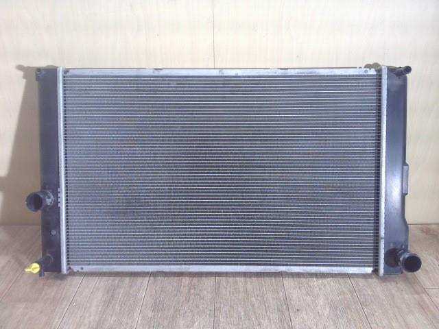 【中古】中古部品 プリウスα ZVW41W ラジエータ 【3310390100-241017000220400】