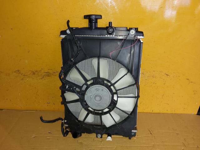 【中古】中古部品 N−BOX ＋ JF2 ラジエータ 【3330960100-000052207720400】