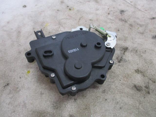 【中古】中古部品 ビアンテ CCEFW 左リアドアロックソレノイド 【3540020100-000004112564580】