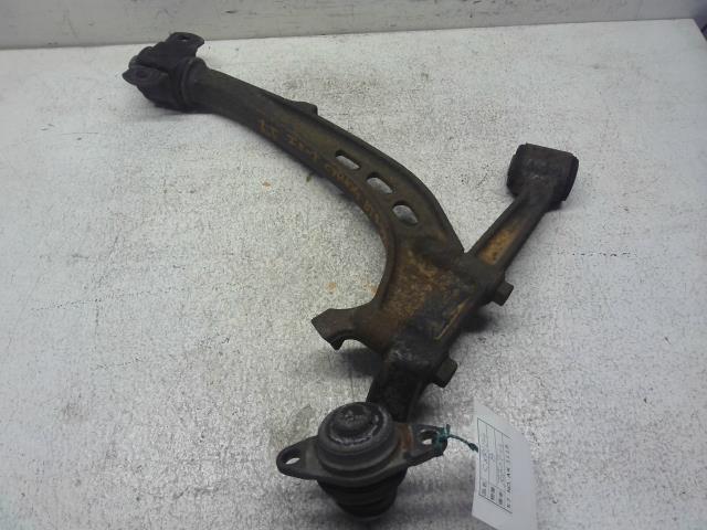 【中古】中古部品 エスティマエミーナ CXR10G 右フロントロアアーム 【3310160100-000004378151720】