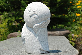 お地蔵さまの彫刻品