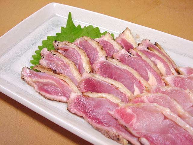 【いい肉屋】九州産鶏たたき・特製しょうゆたれ付★お刺身でどうぞ[約1Kg]【送料無料】☆コラーゲン豊富♪＜ご贈答・お中元＞