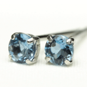 小粒でもこだわりあり!【特別企画】プラチナ900 サンタマリアアフリカーナアクアマリン ピアス 3.0mm通常特価6980円⇒誕生石特価4200円!さりげなく使える程よいボリューム感※1ペア価格となりますのでご安心ください【career-ladies】【楽ギフ_包装】
