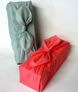 風呂敷（包装用）「ピンク」と「うす緑」から選べます（名入れのお酒対応）【贈り物/ギフト/誕生日/還暦祝い/退職祝い】