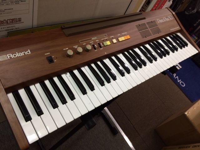 RolandROLAND PIANO PLUS 30 【HP-30】【中古品/USED】【送料無料】 RolandROLAND PIANO PLUS 30 【HP-30】【中古品/USED】【送料無料】