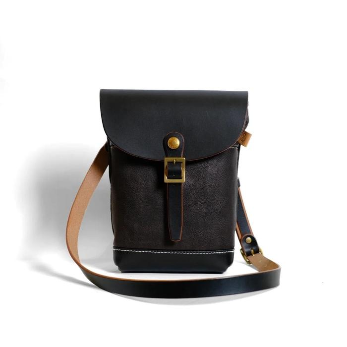 【ふるさと納税】天神ワークス ショルダーバッグSP01【5種類（BLACK/NAVY/COBALT BLUE/OLIVE/RED）の中から選択可能】【かばん ファッション 人気 おすすめ 】 | かばん ファッション 人気 おすすめ 送料無料