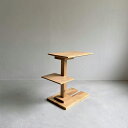 【ふるさと納税】ナラ無垢材で造られたサイドテーブル（便利な中棚付）
