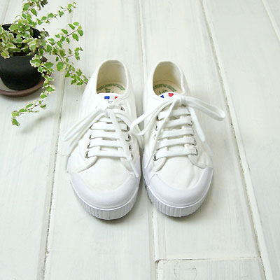 ­ΥեˡSpringcourt / ...