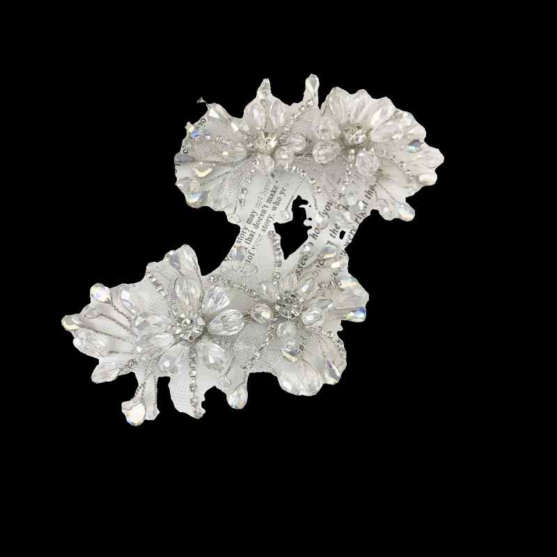 シューズアクセサリー レディース おしゃれ 飾り 白 きらきら 花 ウェディング パーティー 取り外し可 デコレーション アクセント 華やか シンプル DIY 靴