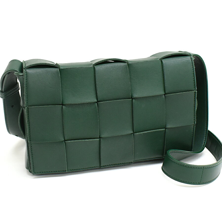 【楽天スーパーSALE】【中古】ボッテガヴェネタ カセット クロスボディ ショルダーバッグ 578004 マキシイントレチャート レザー グリーン BOTTEGA VENETA Cassette[美品][送料無料]