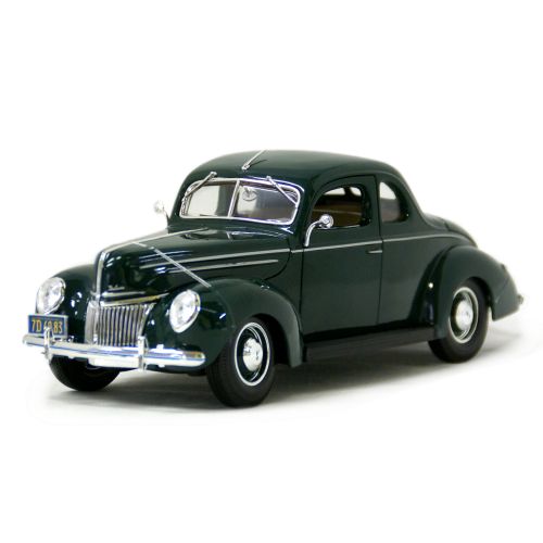 1939 Ford Deluxe Green 1/18 MAISTO 1904円 【ダイキャストカー,マイスト,1939,フォード,デラックス,グリーン,アメ車】