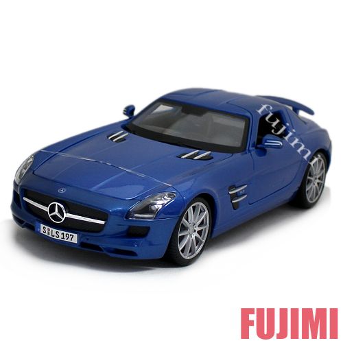 Mercedes-Benz SLS AMG blu 1/18 Maisto 4445円 【メルセデス...:fujimi-cc:10008849