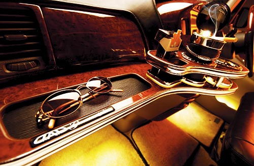 GARSON_D.A.D フロントテーブルTOYOTA車種： エスティマ型式： A/MCR3*W 系商品定価（税込）： ,290備考：