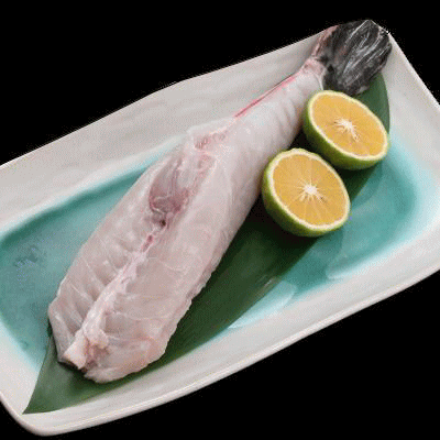 関門海峡とらふく料理専門店【ふく一　本館】唐揚げ・お鍋のぶつ切り用に！※追加・同梱用1キロサイズのとらふくの身欠き1本 ランキングお取り寄せ