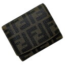 【送料無料】 フェンディ 二つ折り 財布 カーキ ブラック ピンク ズッカ 8M0339 コンパクト PVC 中古 FENDI ミニ 財布 折り財布 ホック L字ファスナー 定番 人気 レディース 二つ折り財布 女性 ウォレット ロゴ 総柄 ゴールド金具 小銭入れ有 箱付 オシャレ 本物 鑑定済み