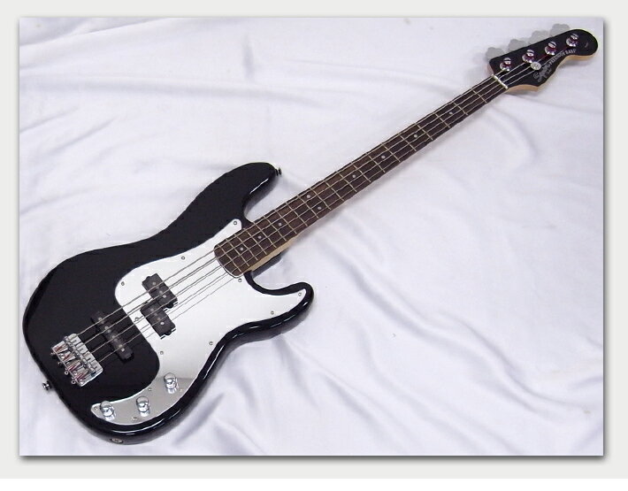 SQUIER ( スクワイヤー ) Black and Chrome P-Bass【by フェンダー プレシジョン ベース ミラーピックガード 特価品 】【バーゲン特価 】　