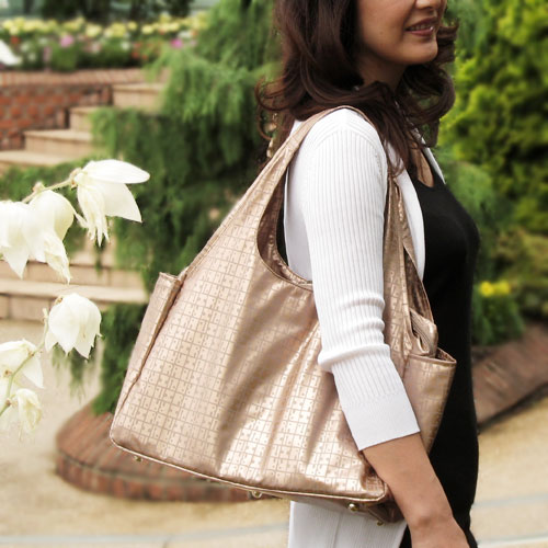 ҶOK!ڤƾס˶ǺǤǤ2꡼ΥȡȥХå̤äפǸ˳ݤΤǡʪ¿ȤˤǤKIKI 2ȡL̵