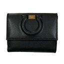 フェラガモ 財布 ブラック 22C844 FERRAGAMO Wホック 二つ折り財布 エンボス ガンチーニ レザー ブラック/レッド 22C844 0684441
