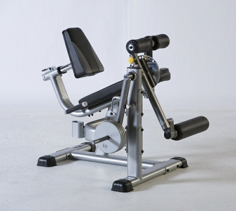 座ったままの状態で、ももの表と裏をしっかり鍛えられる【大腿の表と裏をしっかり鍛える】 TUFF STUFF（タフスタッフ）社製（USA)RLE-382　レッグエクステンション＆カール