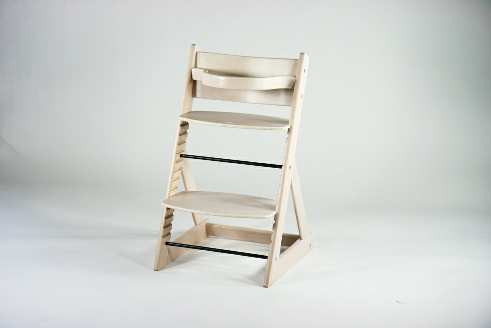 送料無料■新品■ ベビーチェア キッズチェア　木製　子供用椅子　ホワイトウォッシュ■