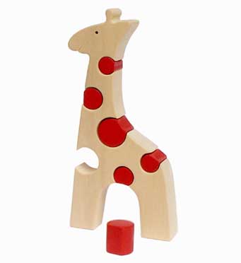 【名入れ可】●キリン（バスケット入りの木のおもちゃ）1才 2才 3才〜出産祝いギフト 赤ちゃんおもちゃ 男の子 女の子 　■ GiraffeWooden Toys (Ginga Kobo Toys) Japan