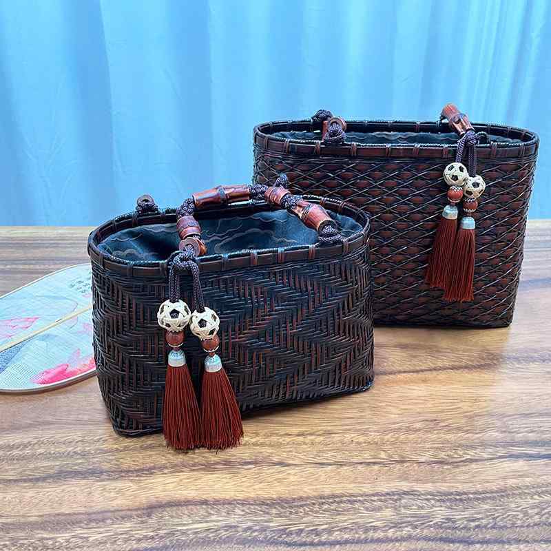 ハンドバッグ レディース 竹製 手編み 編み込み かごバッグ レトロ 和風 ヴィンテージ 収納バスケット 茶器収納 普段使い お出かけ 和装小物 浴衣 着物 手提げ鞄 上品な なめらかな裏地 楕円形 巾着開閉