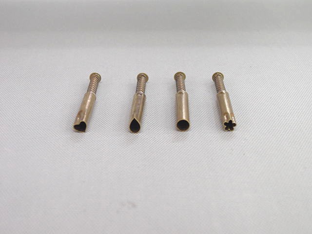 型抜きセットB（直径4mm）