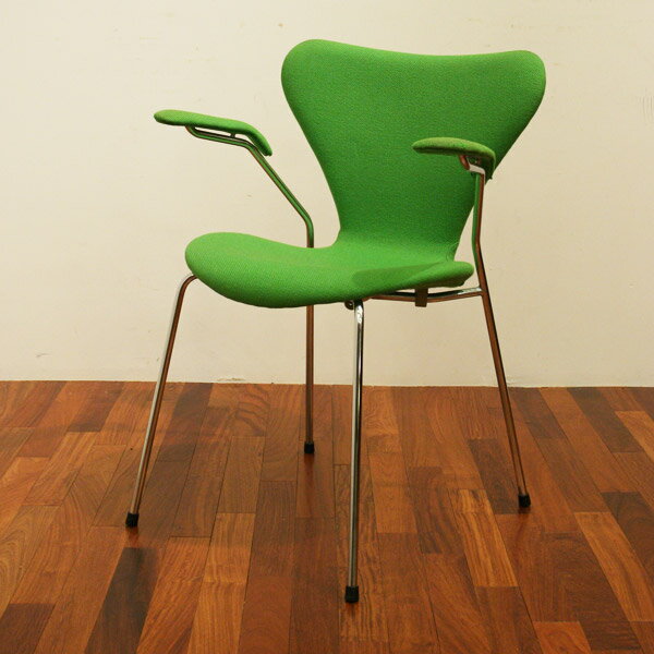Arne Jacobsen Arm SevenChair 905T176