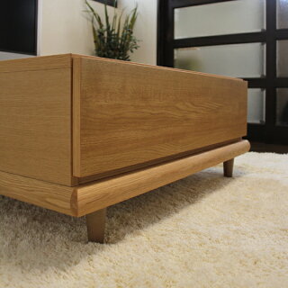 【商品名】BNセンターテーブルローテーブル【カラー】ナチュラル色【サイズ】幅92.7×奥行56×高さ38cm【生産国】国産日本製福岡県【主素材】無垢材オーク材硬質シート北欧スタイル収納付きリビングテーブル