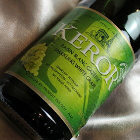 ケロー・スパークリングホワイト・グレープジュースKerorSparklingWhiteGrapeJuice
