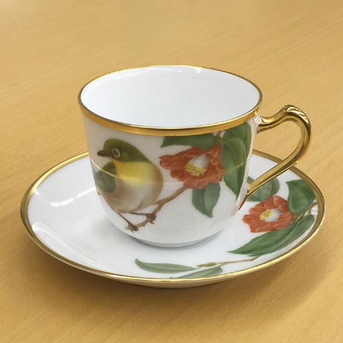皇室御用達 大倉陶園 日本製 野鳥シリーズ メジロ コーヒーカップ&ソーサー 【あす楽_土曜営業】【あす楽_日曜営業】【ギフト 出産内祝 結婚内祝 結婚式引出物 快気祝 法事引出物 香典返し お返し 各種内祝 引出物 景品】