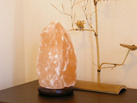 【送料無料】ナチュラル岩塩ランプ3-5kg...:himarayaganen:10000117