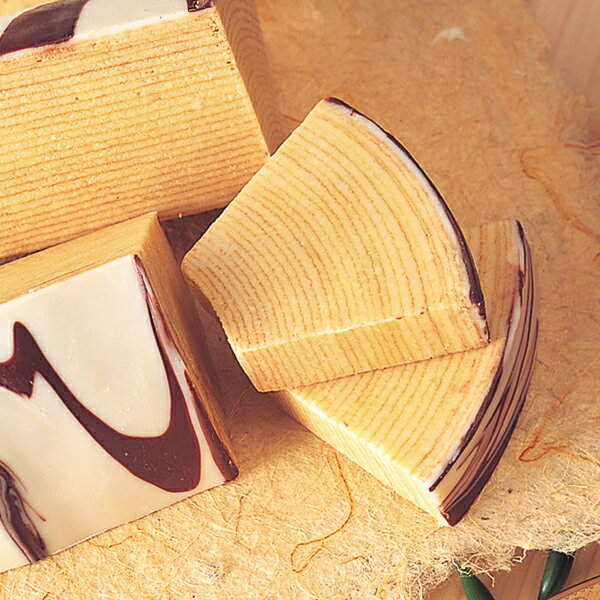 柳月　三方六 1本 [北海道お土産]白樺の木肌をミルクチョコレートとホワイトチョコレートで表現した北海道銘菓