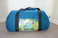 【送料無料】キャンプ用品　テントキャンプダッフルバッグマットフェスティバル 2 person tent 2 x sleeping bags 2 x camping mats in duffle bag festivalの画像