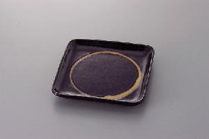 黒釉丸抜6寸（17.5cm）正角皿・瀬戸焼